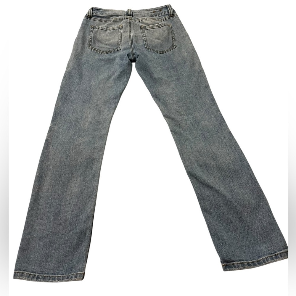 Cabi High Rise Straight Leg Jeans Light Wash Distressed Denim Women’s Size 2 - Picture 2 of 7
